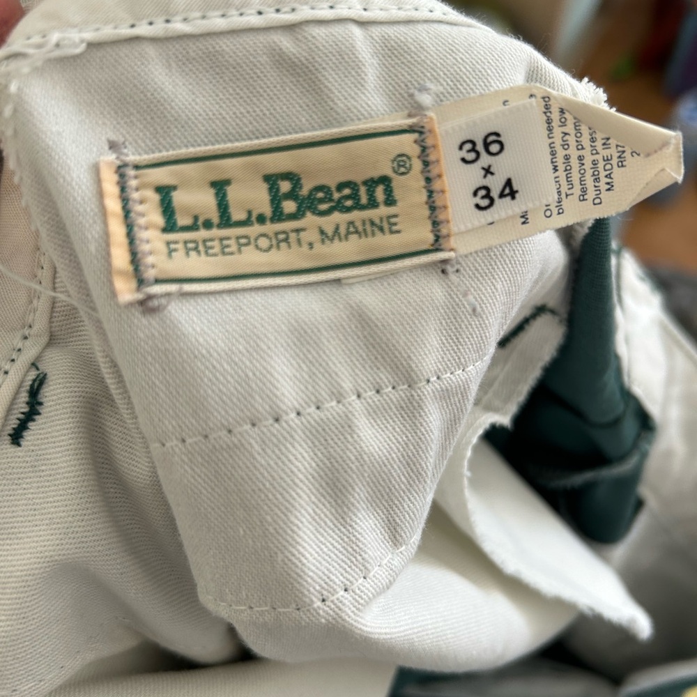 Men's Green Pants - Picture 4 of 4